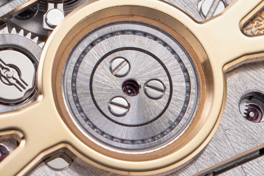 Girard-Perregaux-Laureato-Fifty-17